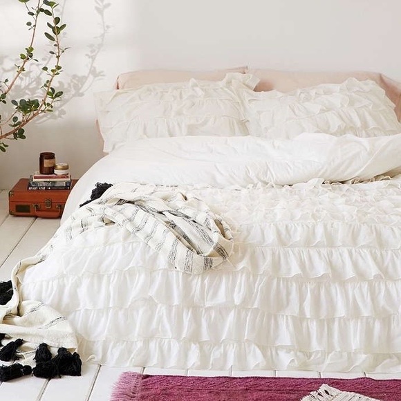 Urban Outfitters Bedding Uo X Plum Bow Waterfall Ruffle Duvet